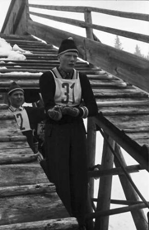Feldberg: Internationales Skispringen; Adolf Baldauf (Ostdeutschland) am Sprungturm