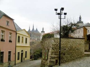 Kuttenberg: Stadtansicht mit Barbarakirche und Jesuitenkolleg