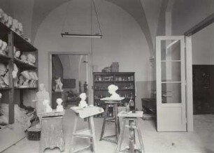 Raumaufnahmen aus dem Japanischen Palais und dem Albertinum sowie Abgußwerkstatt