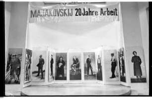 Kleinbildnegativ: "Majakowski - 20 Jahre Arbeit", Bethanien, 1978