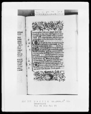 Gebetbuch — Lagernder Hirsch im Garten, Folio 86recto