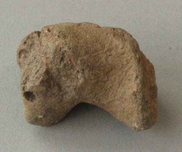 Clay animal head (fragment)