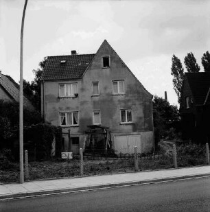 Sülzberg: Rückseite eines Hauses zur Mommsenstraße und Garten