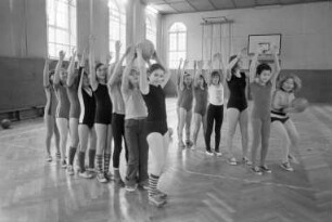 Beengte Raumverhältnisse in der Turnhalle der Friedrich-Realschule Durlach