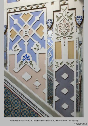 Wandgestaltung in neomaurischer Ornamentik