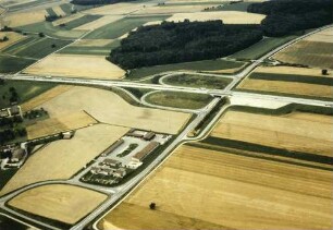 Autobahnstrecke und Autobahnmeisterei Kirchberg Bepflanzung, Flurbereinigung