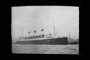 Cap Arcona (1927), Passagier- und Frachtschiff, Hamburg Südamerikanische Dampfschifffahrts-Gesellschaft A/S & Co KG (HSDG), Antwerpen, Bau-Nr. 476