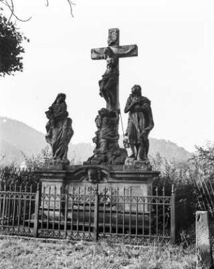 Bürgstein (Sloup v Cechách/Tschechische Republik). Die Statuengruppe auf dem Kalvarienberg