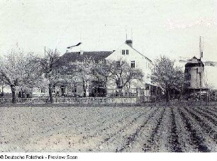 Gohliser Windmühle : Restaurant "Zur Gohliser Windmühle" und Gohliser Windmühle (1828)