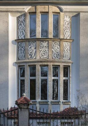 Villa Bechtolsheim — Erker