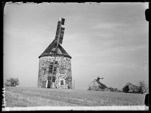 Zweiflügelige Windmühle bei Dornhennersdorf