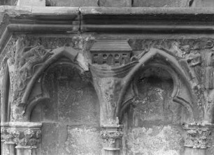 Saint-Étienne — Relief Gewände