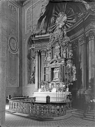 Walldürn, Heilig-Blut-Altar der Wallfahrtsbasilika St. Georg