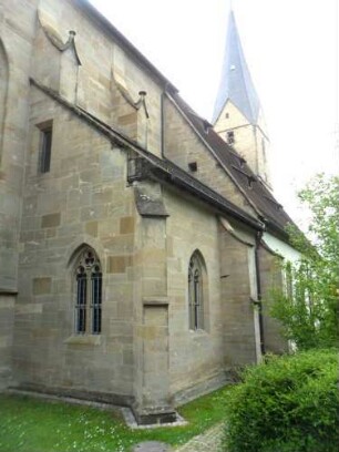 Alexanderkirche - Chor mit Langhaus und Sakristei von Nordosten über Kirchhof