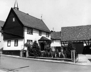 Ehringshausen, Am Backhaus 2