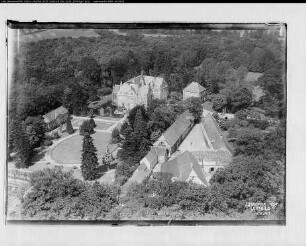 Riesenbeck (b. Bevergern), Wasserschloß Surenburg