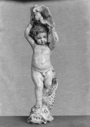Brunnenmodell, Putto auf Delphin