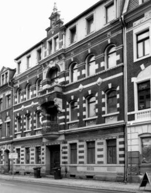 Pirna, Maxim-Gorki-Straße 5. Wohnhaus (um 1895). Straßenansicht