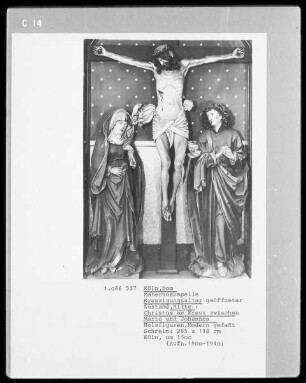 Christus am Kreuz zwischen Maria und Johannes