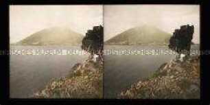 Blick von Basiluzzo auf Vulkaninsel Stromboli