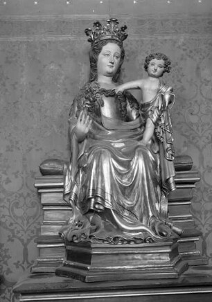 Thronende Madonna mit dem Christuskind
