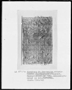Fragment von einem Seidenstoff mit Adlern
