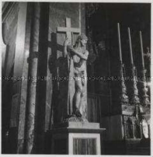 Rom, Basilika Santa Maria sopra Minerva, Michelangelos Christus mit Kreuz