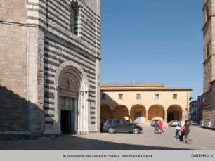 Piazza San Giovanni, Volterra