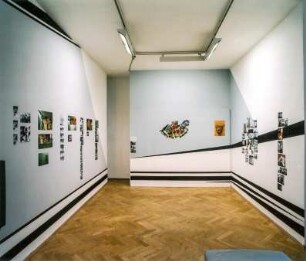Raumaufnahme in der "Sala de Arte Publico Siqueiros Dresden", 2003" : Raumaufnahme in der "Sala de Arte Publico Siqueiros Dresden", 2003. Ausstellung: Unbekannte Schwester, unbekannter Bruder I. 23.11.2003-29.02.2004