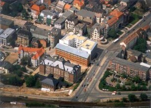 Jena. Stadtzentrum zwischen Knebelstraße und Löbdergraben. Luftbild-Schrägaufnahme von Südsüdost