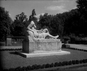 Stadtgarten - Liegende Flora