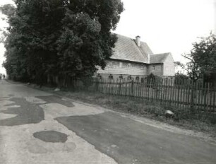Niederlichtenau-Merzdorf. Vierseithof Nummer 39. Seitengebäude