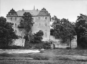 Töpeln-Schweta. Schloss Schweta. Westfront über die Zschopau