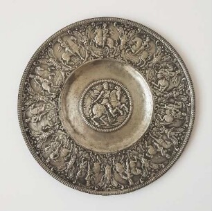 Flacher Teller mit Reiterbildnis Kaiser Ferdinands II.
