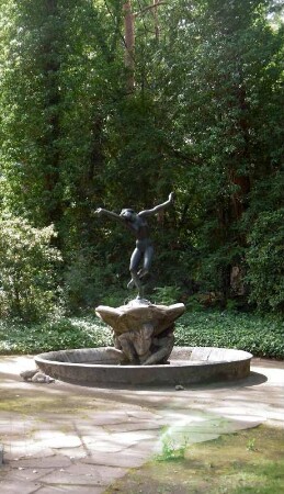 Tänzerinnenbrunnen, Berlin