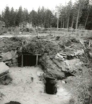 Westerzgebirge. Greifensteine. Stülpner-Höhle