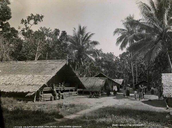 "Dans le village de Saa, Malaita"