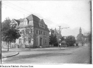 Loschwitz (Dresden-Loschwitz), Pillnitzer Landstraße 30. Postamt (um 1910). Eckansicht