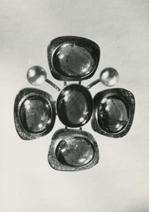 Brosche von Ruth Koblassa