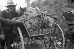 St. Konstantin: Bauer und Kind auf dem Wagen