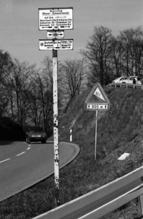 "Eck": Wegweiser am "Eck"