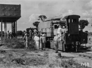 Verladen eines Wagens : Verladen eines Wagens.