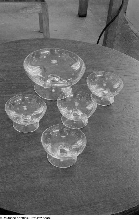 Glaswaren im Messehof, Herbstmesse 1953