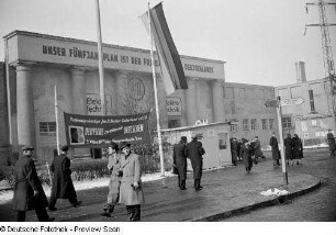 Außenansicht Messehalle 7 auf dem Ausstellungsgelände der Technischen Messe