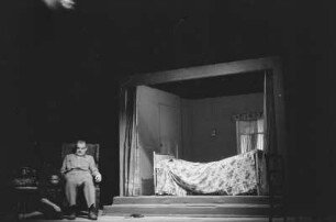 Szenenbilder aus einem zeitgenössischen Theaterstück