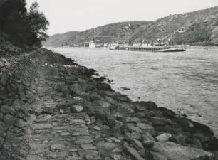 Niedrigwasser bei Kaub