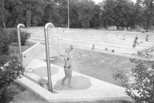 Badebetrieb im Rheinstrandbad Rappenwört