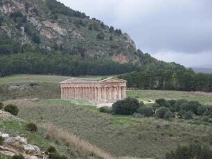 Der 420 v. Chr. erbaute Tempel von Segesta südlich von Palermo