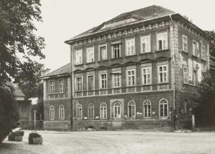 Bischofswerda, Dresdner Straße 38/ Ecke Steinweg. Schule? (19. Jh.)
