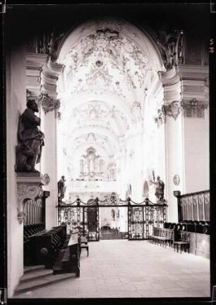 Stiftskirche; Innenraum nach Westen